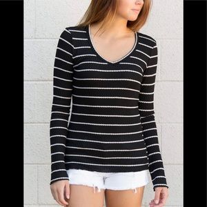 Buckle BKE Striped Top V-Neck LARGE NWOT